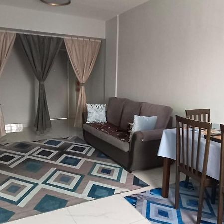 M.Fr Homestay Pangsapuri Putra Damai Putrajaya Eksteriør billede