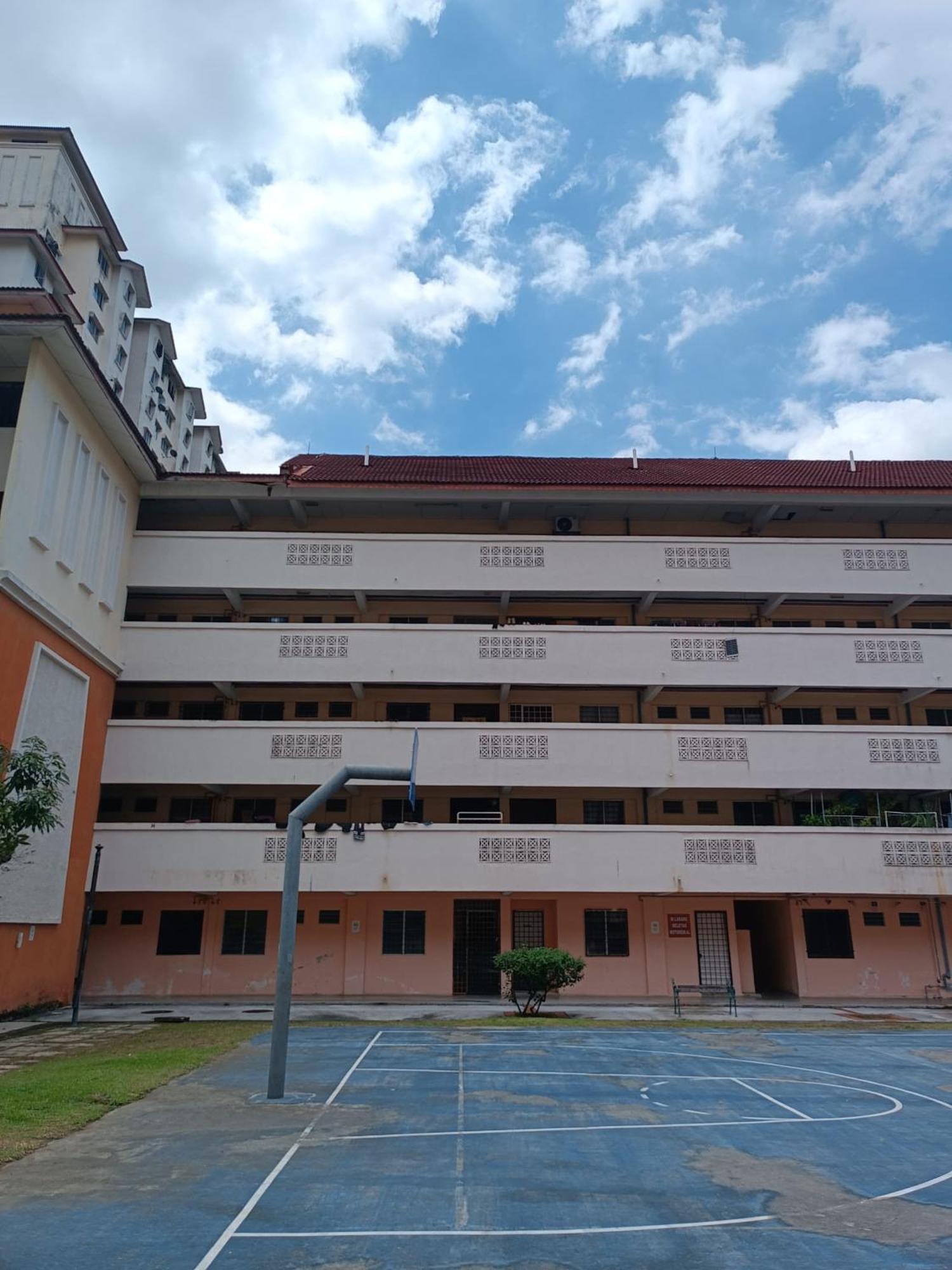 M.Fr Homestay Pangsapuri Putra Damai Putrajaya Eksteriør billede