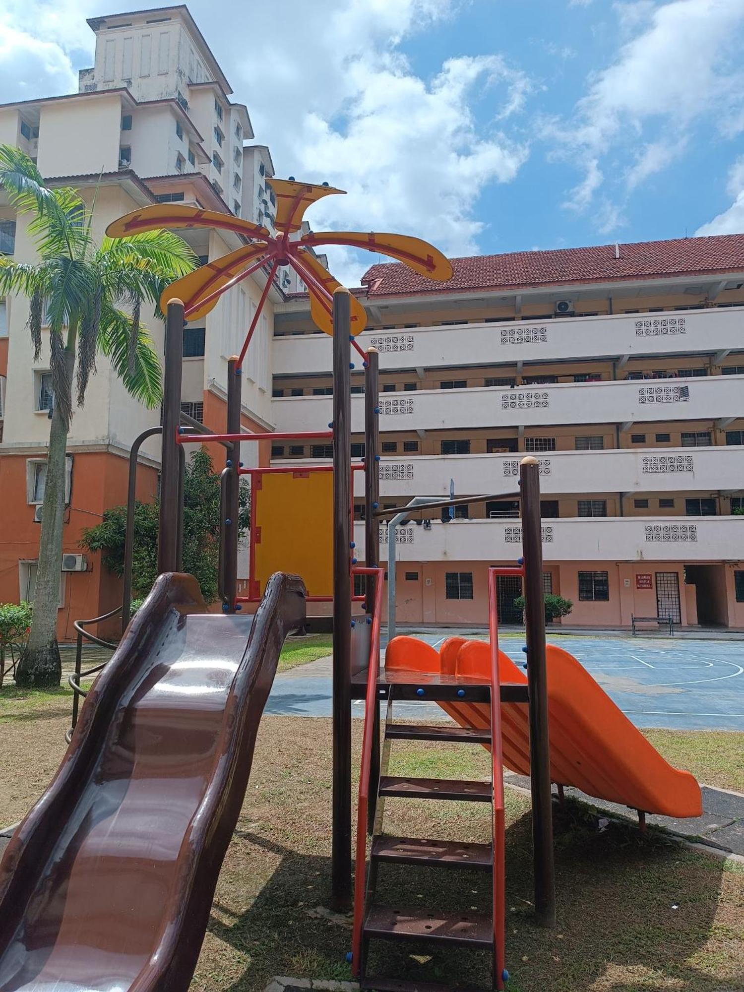 M.Fr Homestay Pangsapuri Putra Damai Putrajaya Eksteriør billede