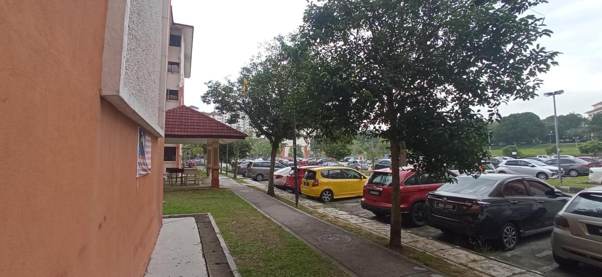 M.Fr Homestay Pangsapuri Putra Damai Putrajaya Eksteriør billede